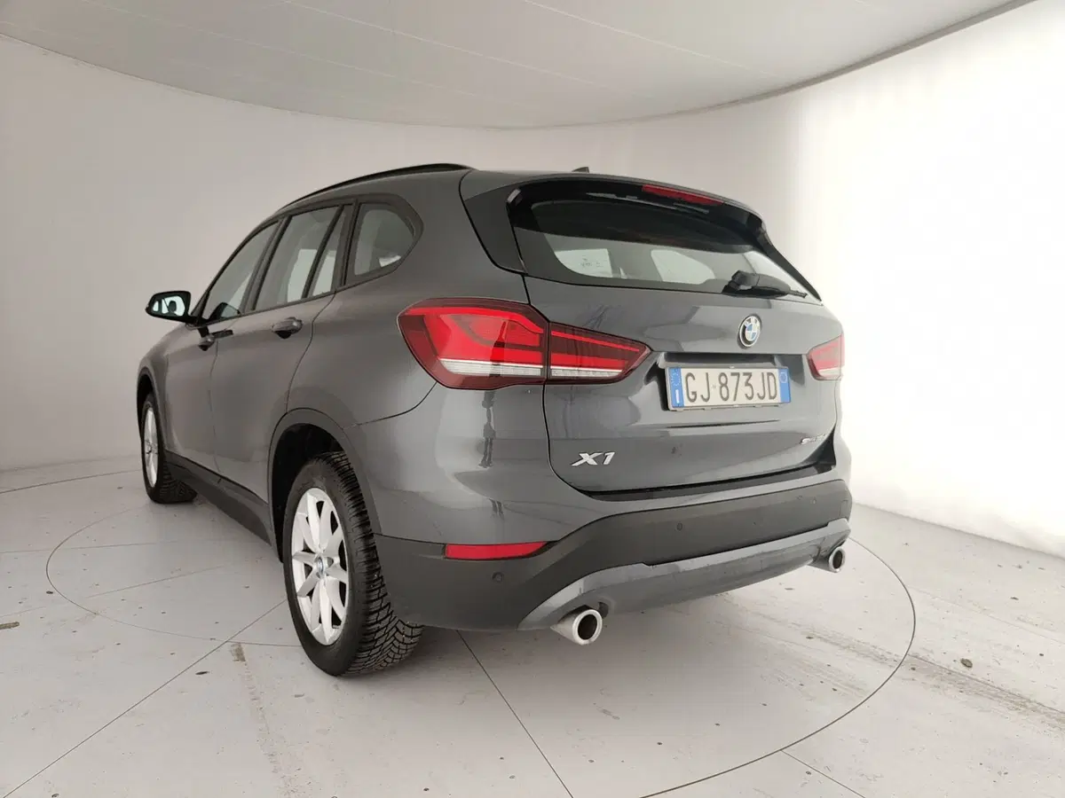 BMW X1 usata a Caserta (9)