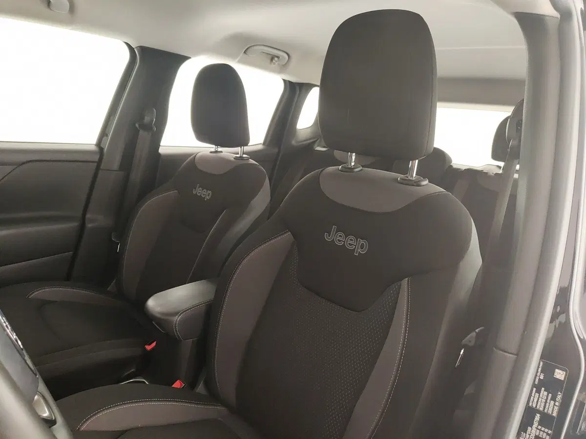 Jeep Renegade usata a Caserta (17)