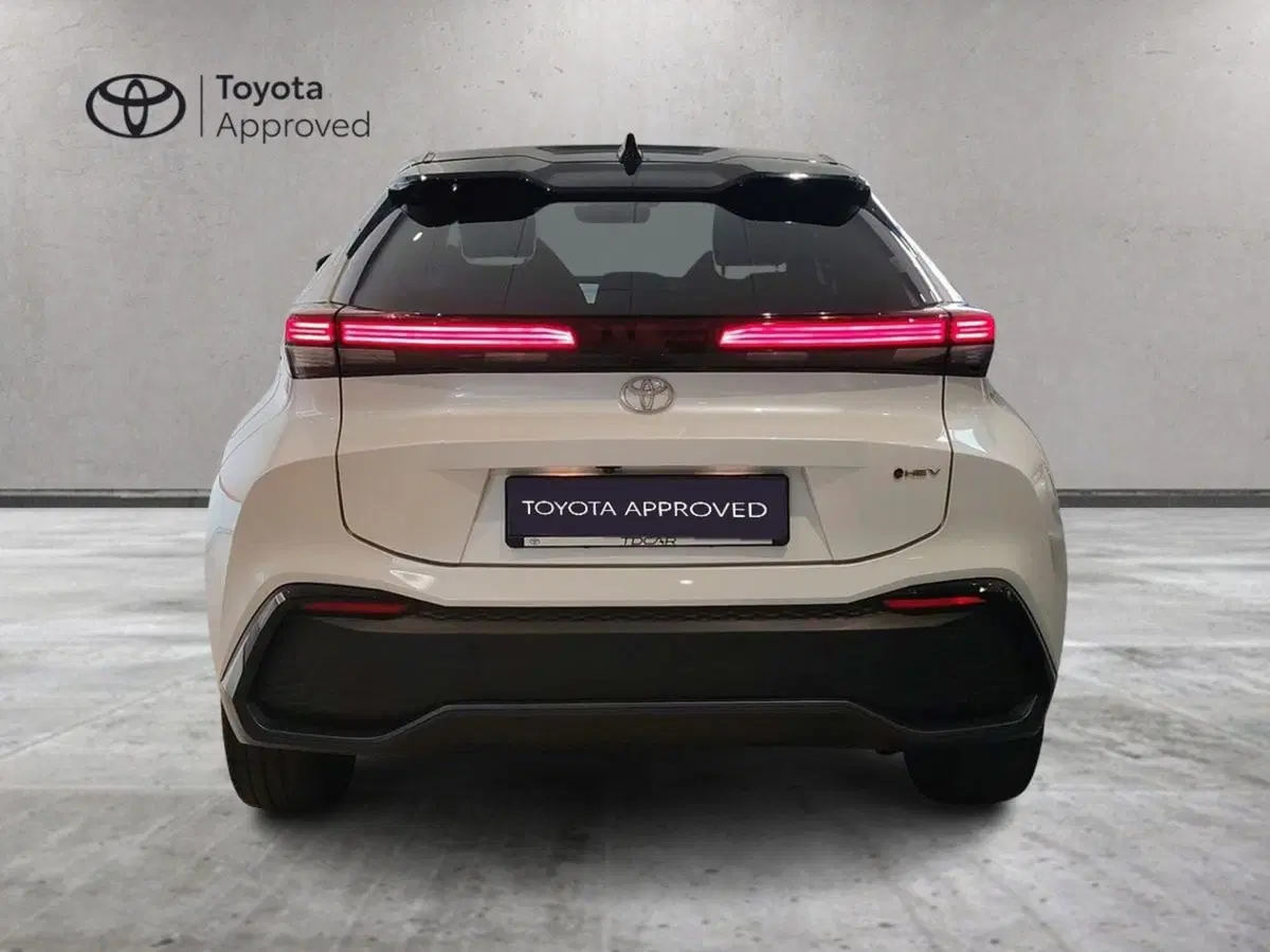 Toyota Toyota C-HR usata a Catania (12)