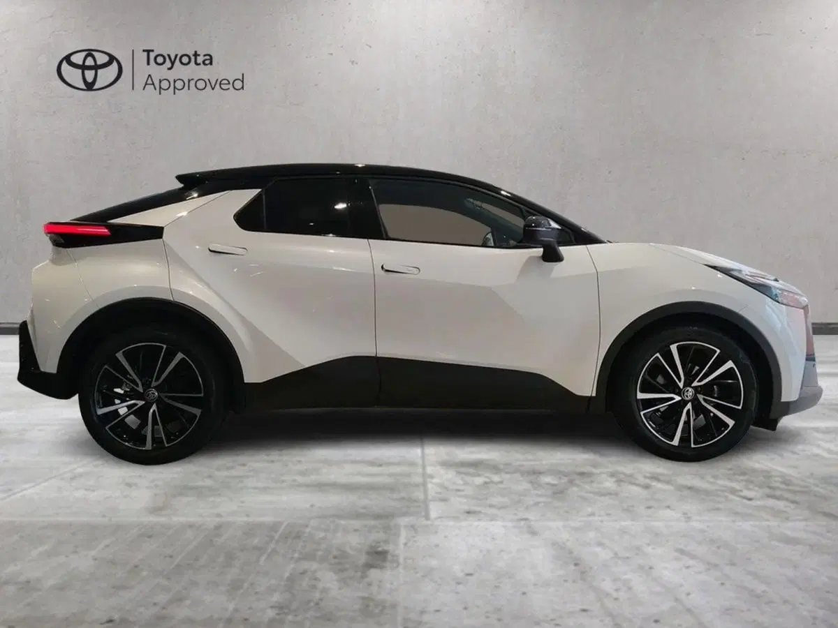 Toyota Toyota C-HR usata a Catania (4)