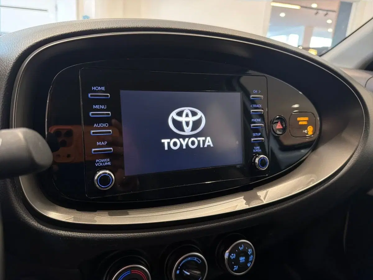 Toyota Aygo X usata a Catania (10)