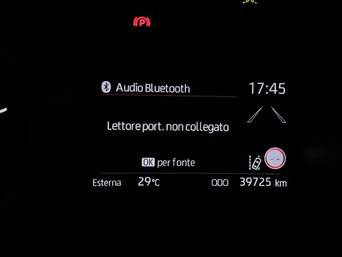 Toyota Yaris usata a Milano (12)