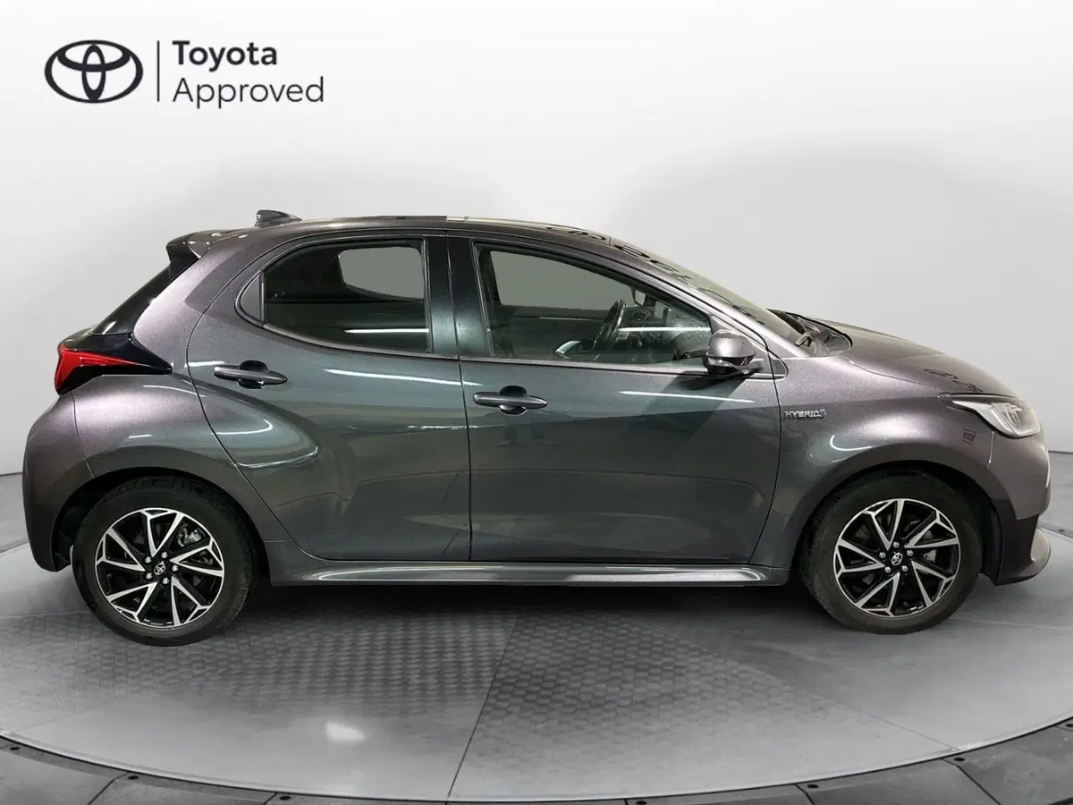 Toyota Yaris usata a Milano (14)