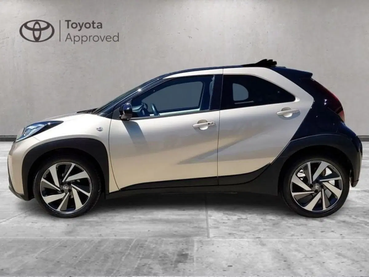 Toyota Aygo X usata a Cagliari (4)