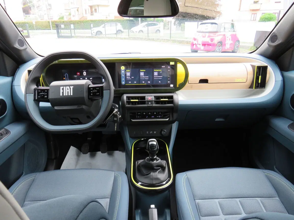 Fiat Grande Panda nuova a Monza e Brianza (16)
