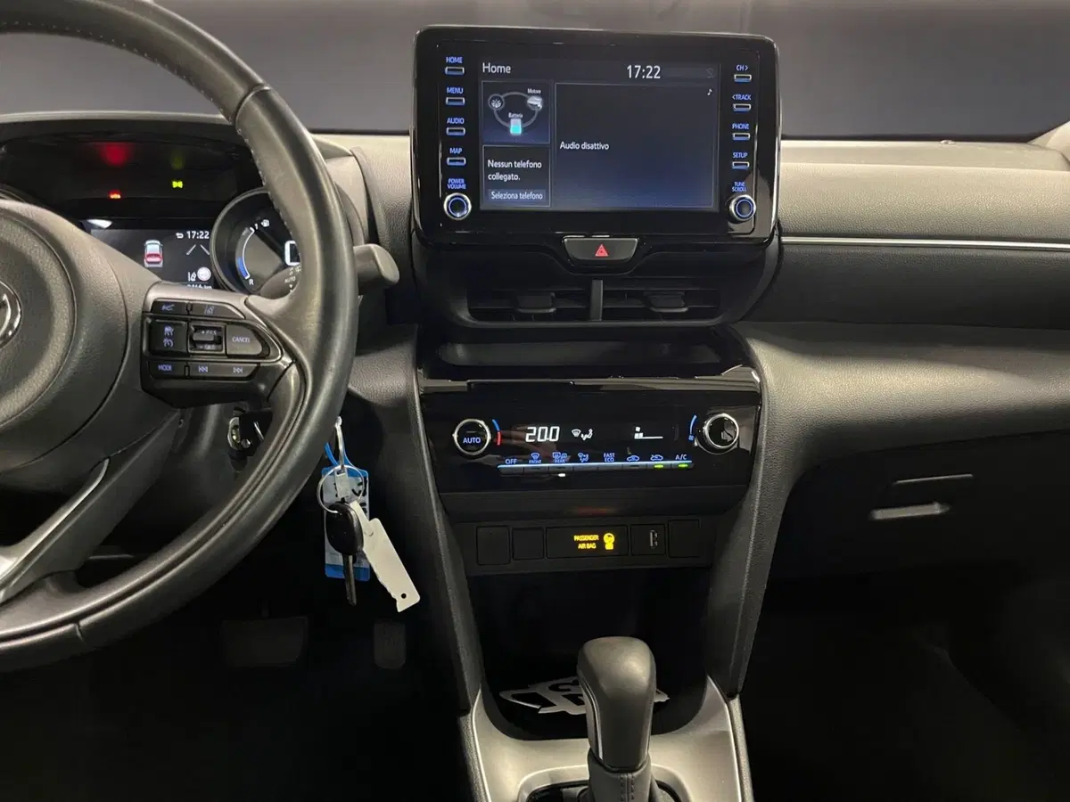 Toyota Yaris Cross usata a Bergamo (10)