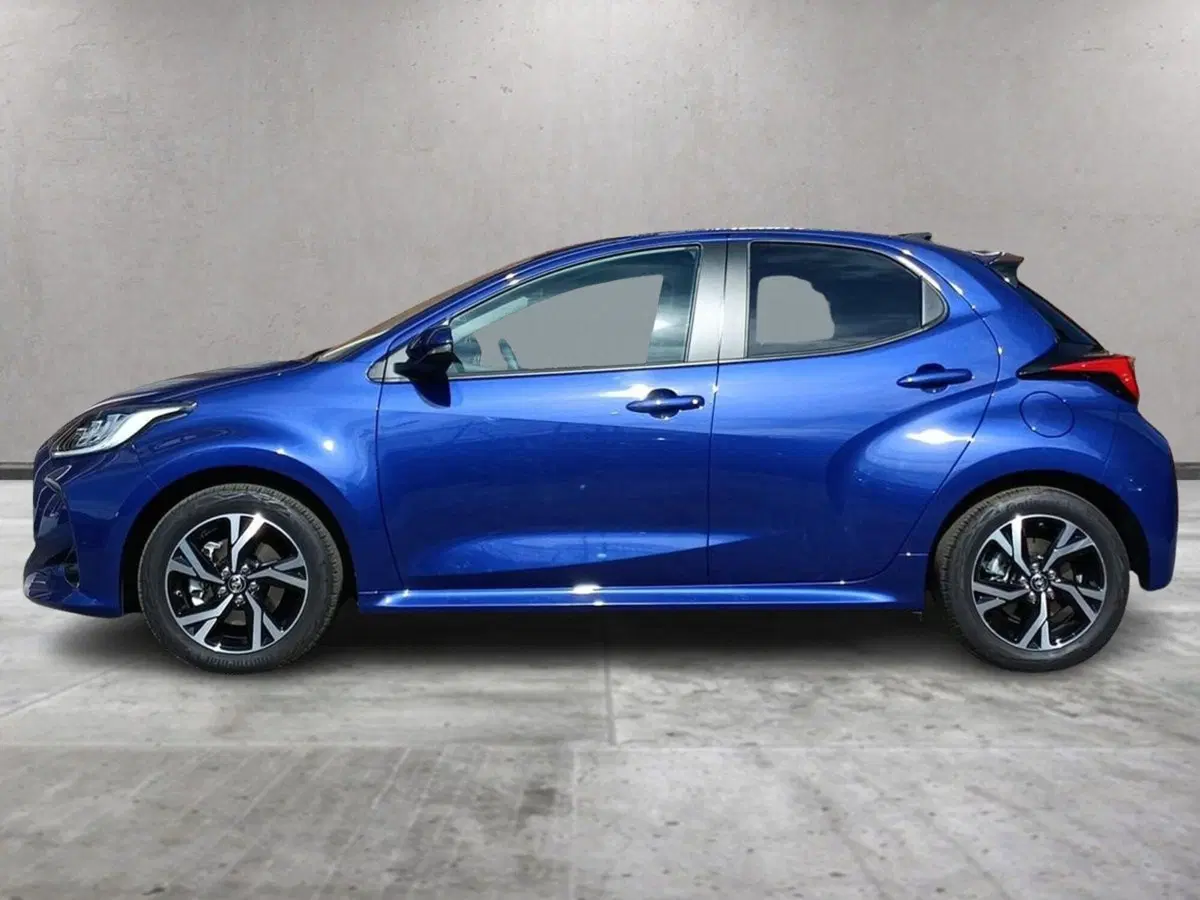 Toyota Yaris usata a Milano (2)