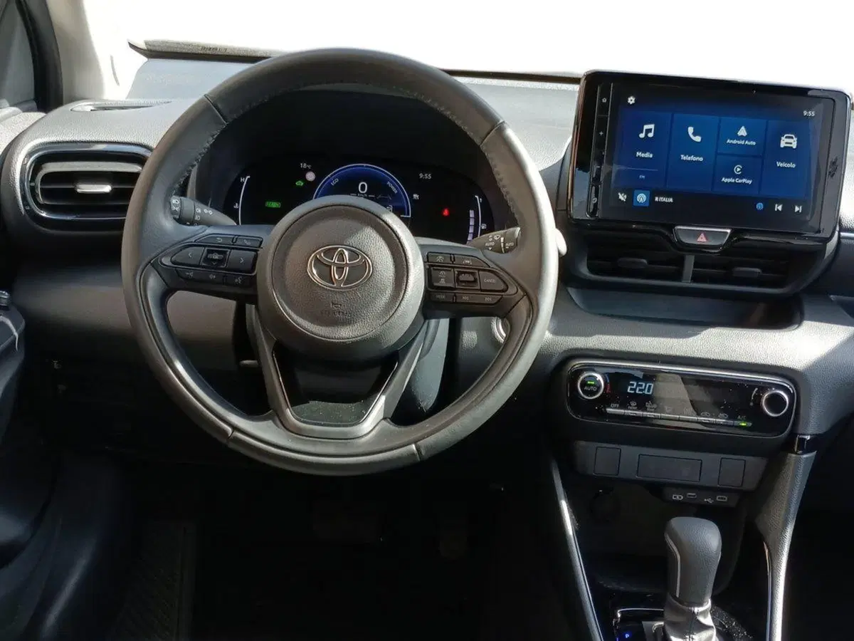 Toyota Yaris usata a Milano (7)
