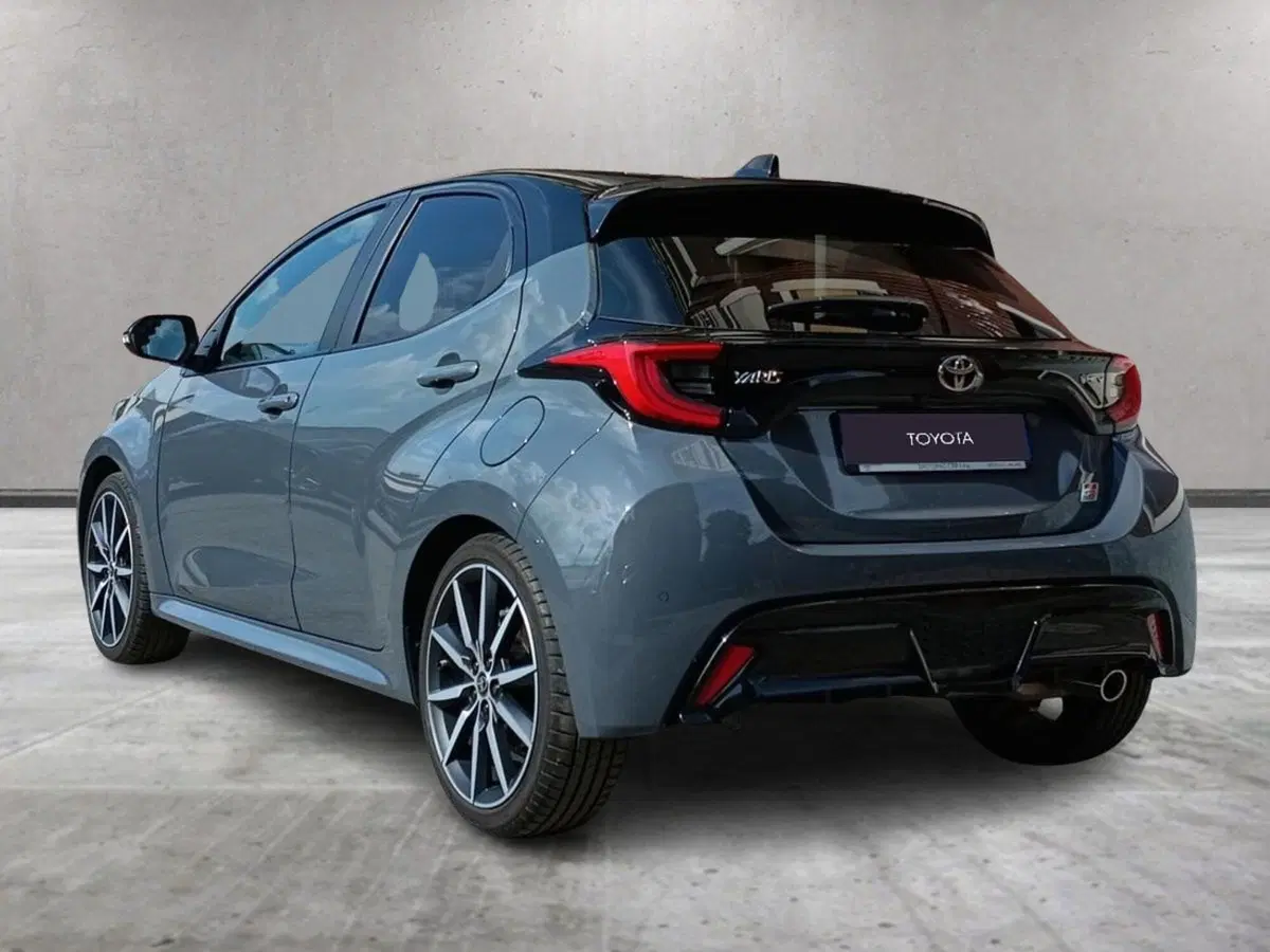 Toyota Yaris GR Sport usata a Milano (4)
