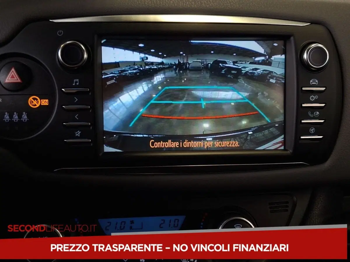 Toyota Yaris usata a Roma (13)