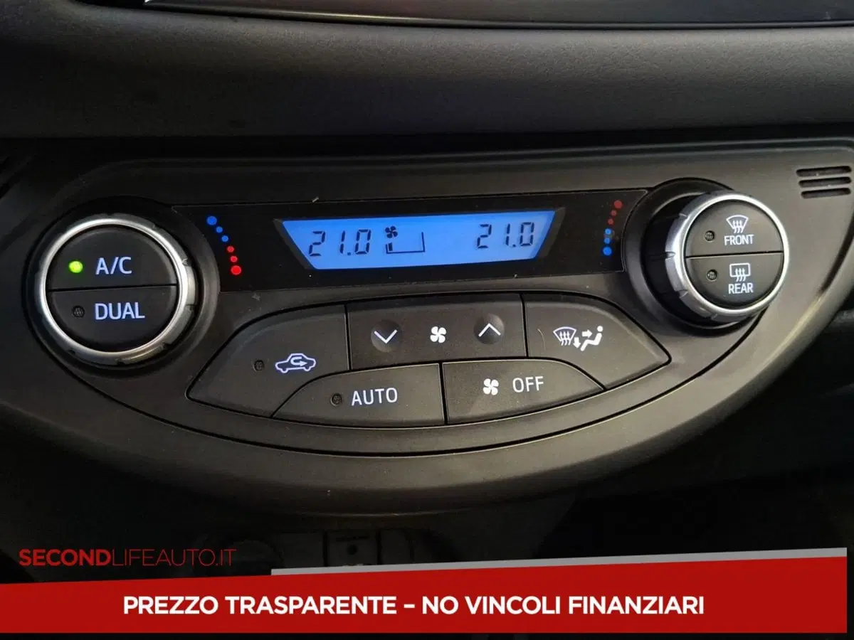 Toyota Yaris usata a Roma (17)