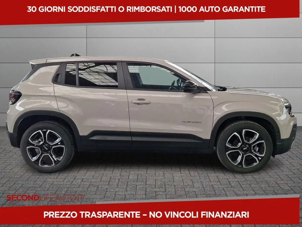 Jeep Avenger usata a Chieti (12)