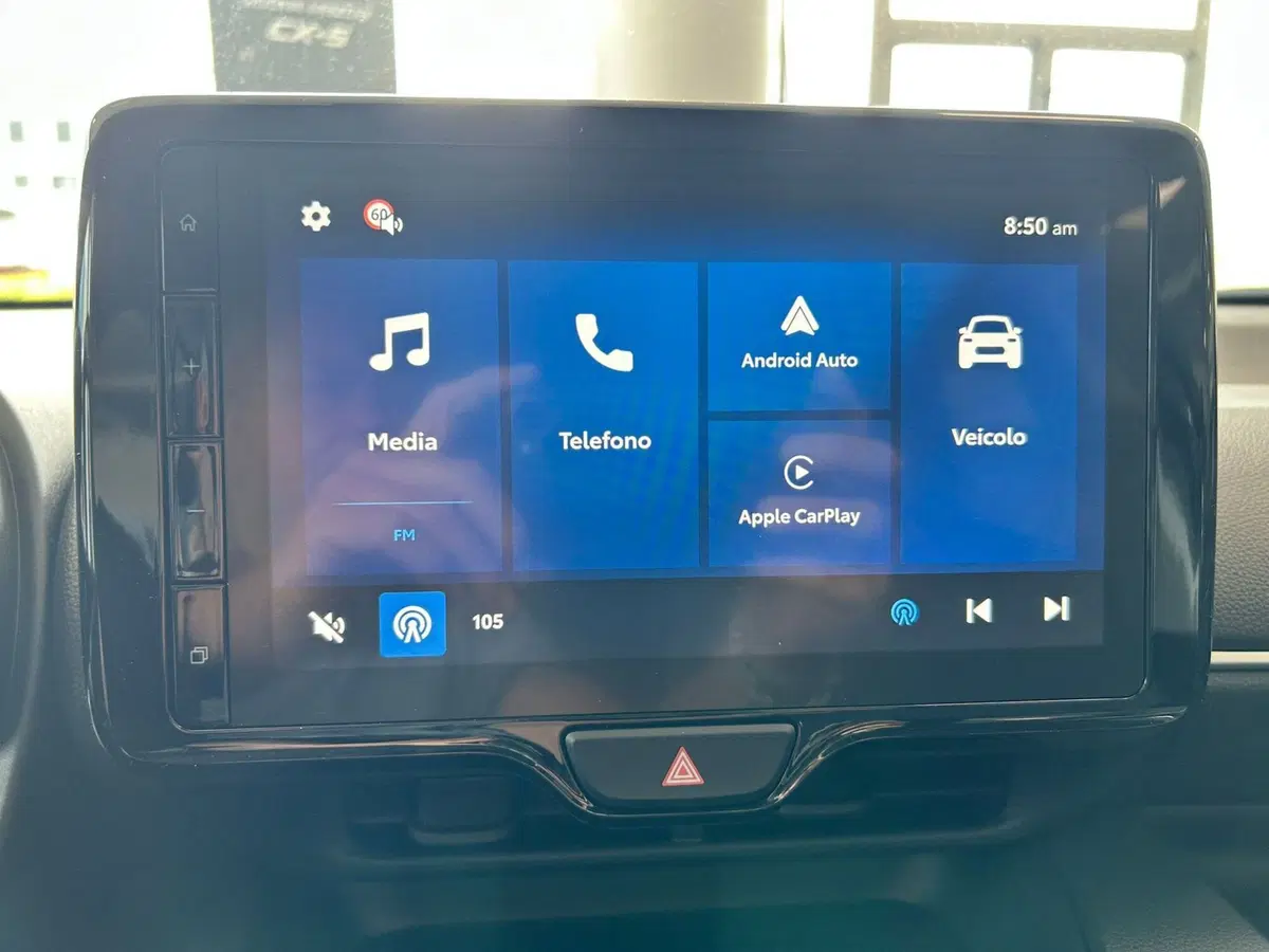 Mazda Mazda2 Hybrid nuova a Pavia (8)
