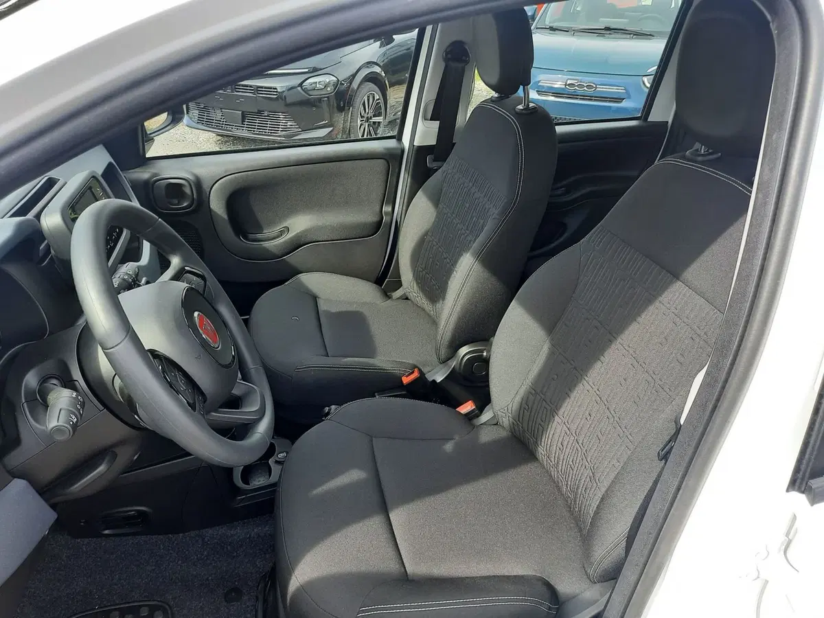 Fiat Pandina nuova a La Spezia (13)