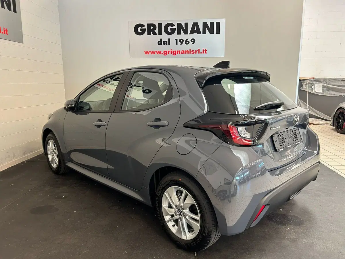 Mazda Mazda2 Hybrid nuova a Pavia (4)