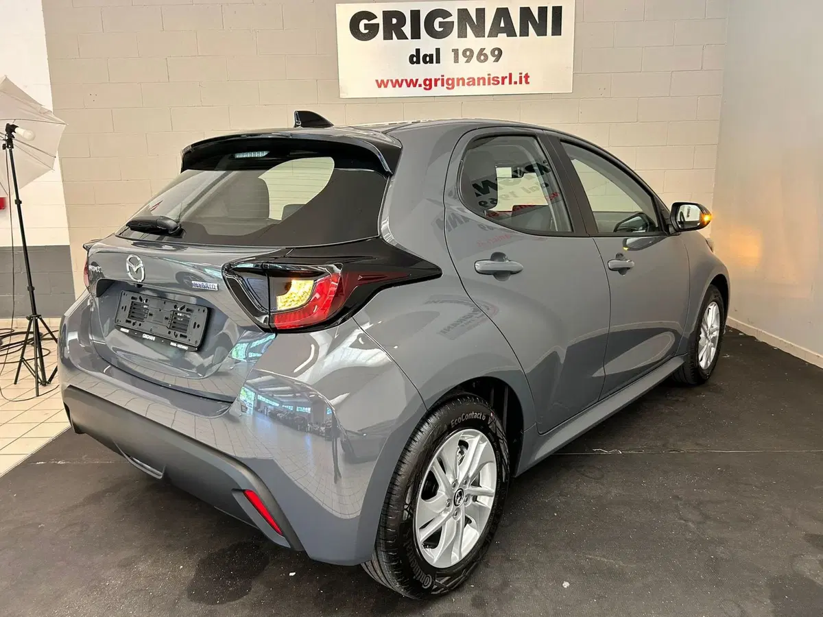 Mazda Mazda2 Hybrid nuova a Pavia (6)
