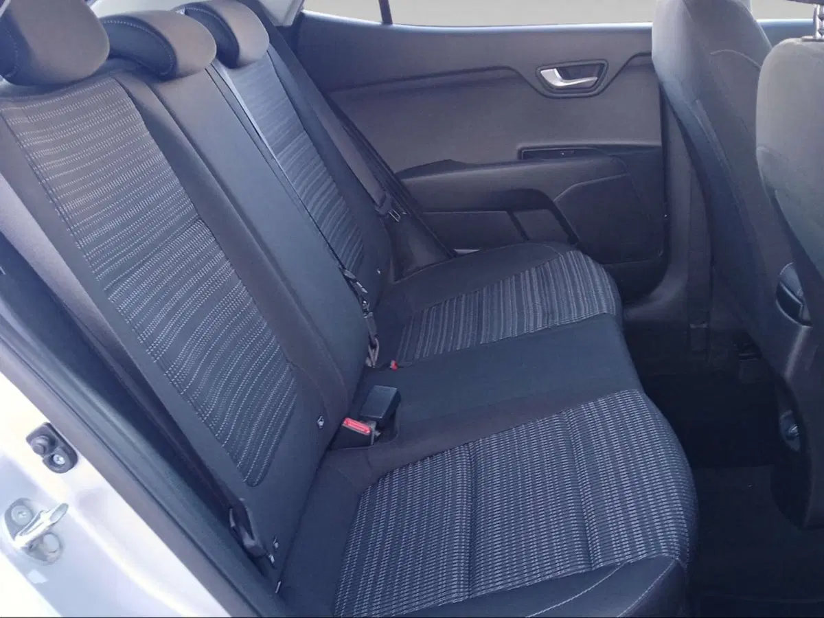 Kia Stonic usata a Firenze (11)