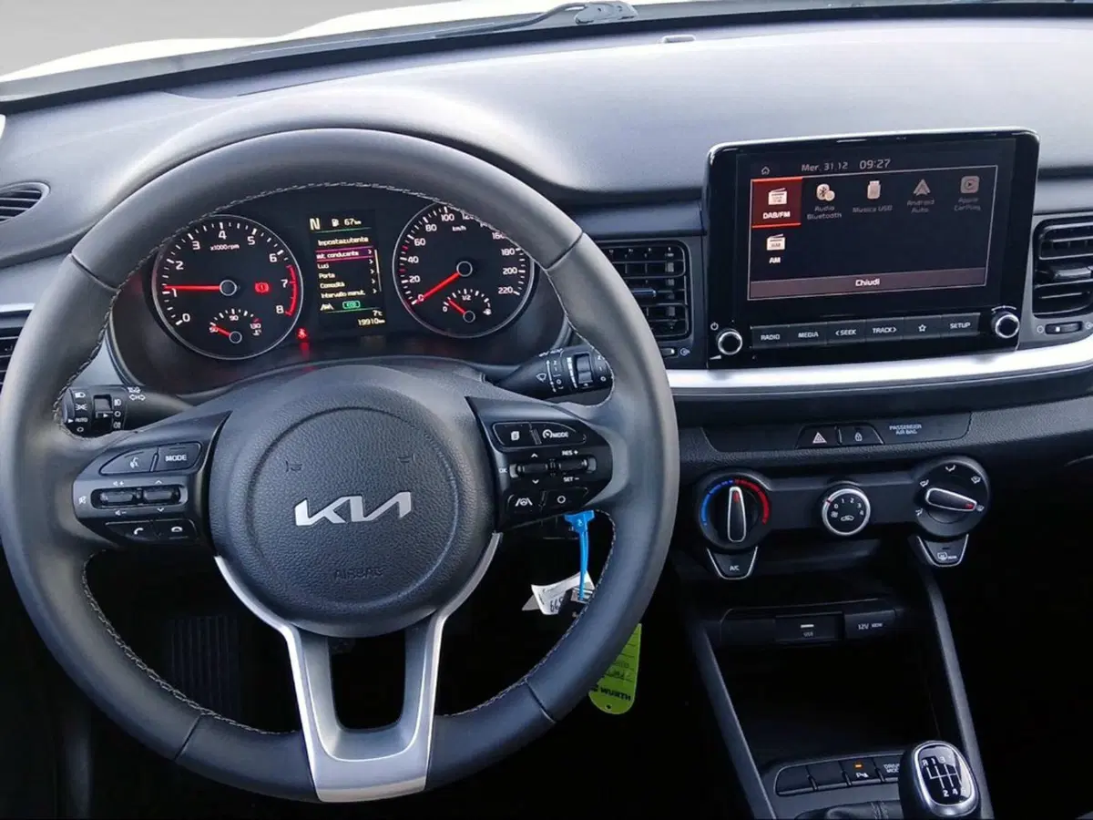 Kia Stonic usata a Firenze (8)