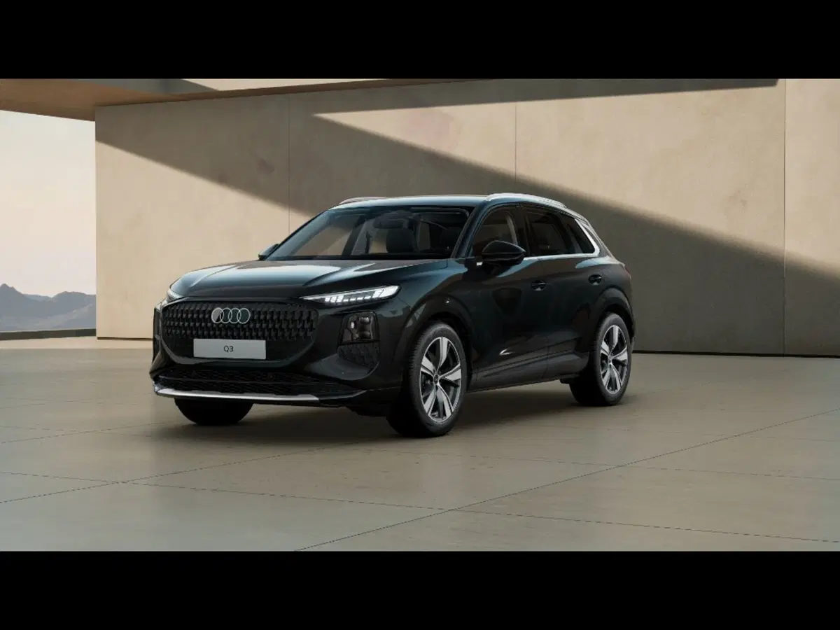 Audi Q3 Sportback nuova a Livorno