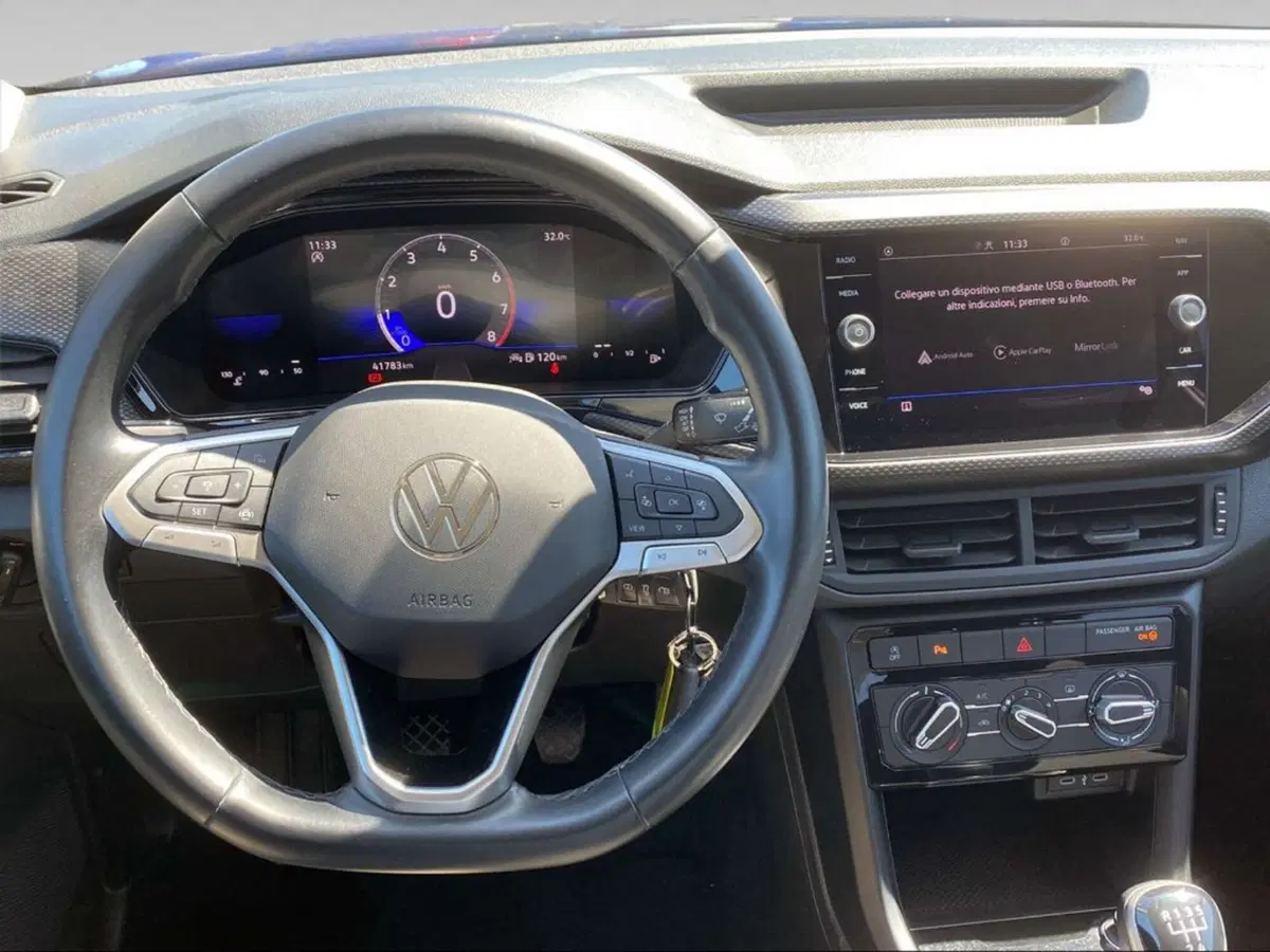 Volkswagen T-Cross usata a Livorno (8)