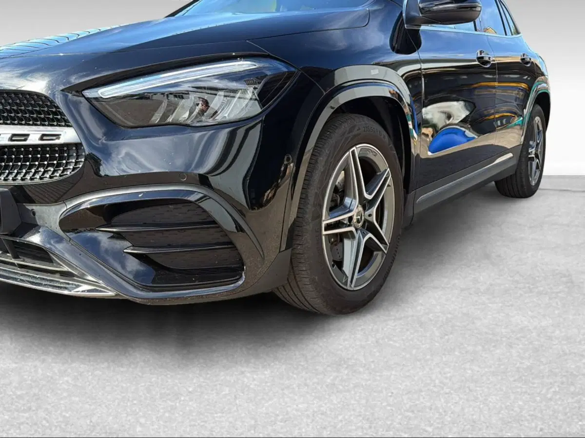 Mercedes-Benz GLA SUV usata a Grosseto (16)