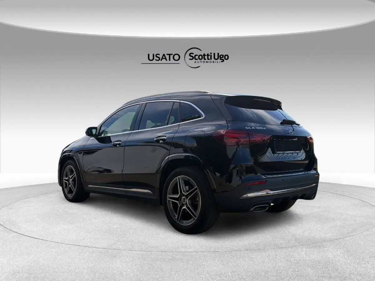Mercedes-Benz GLA SUV usata a Grosseto (4)
