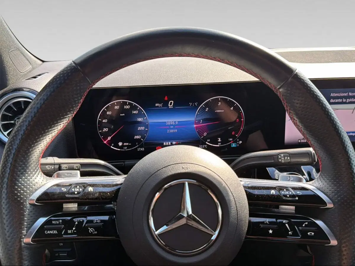 Mercedes-Benz GLA SUV usata a Grosseto (7)