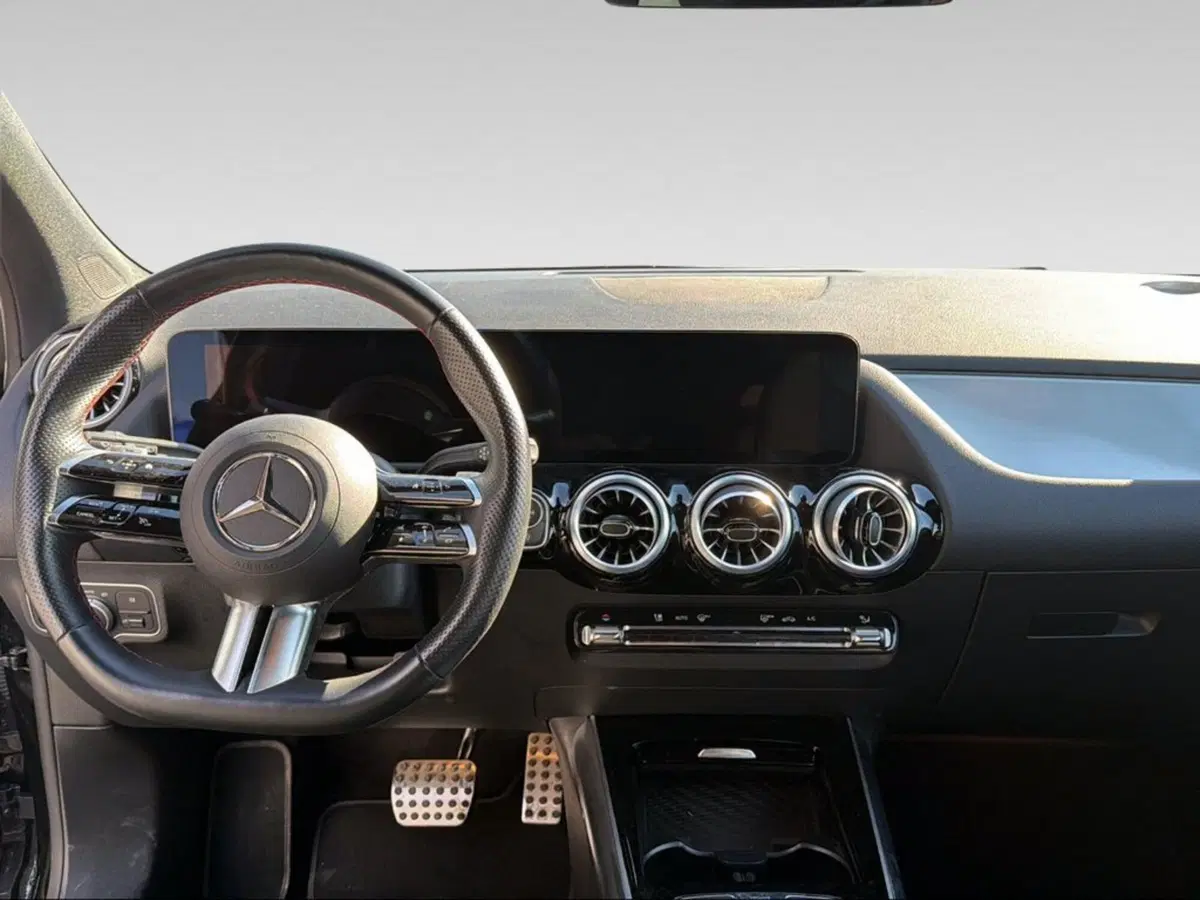 Mercedes-Benz GLA SUV usata a Grosseto (9)