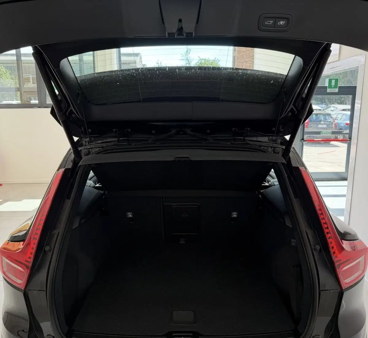 Volvo XC40 usata a Parma (13)
