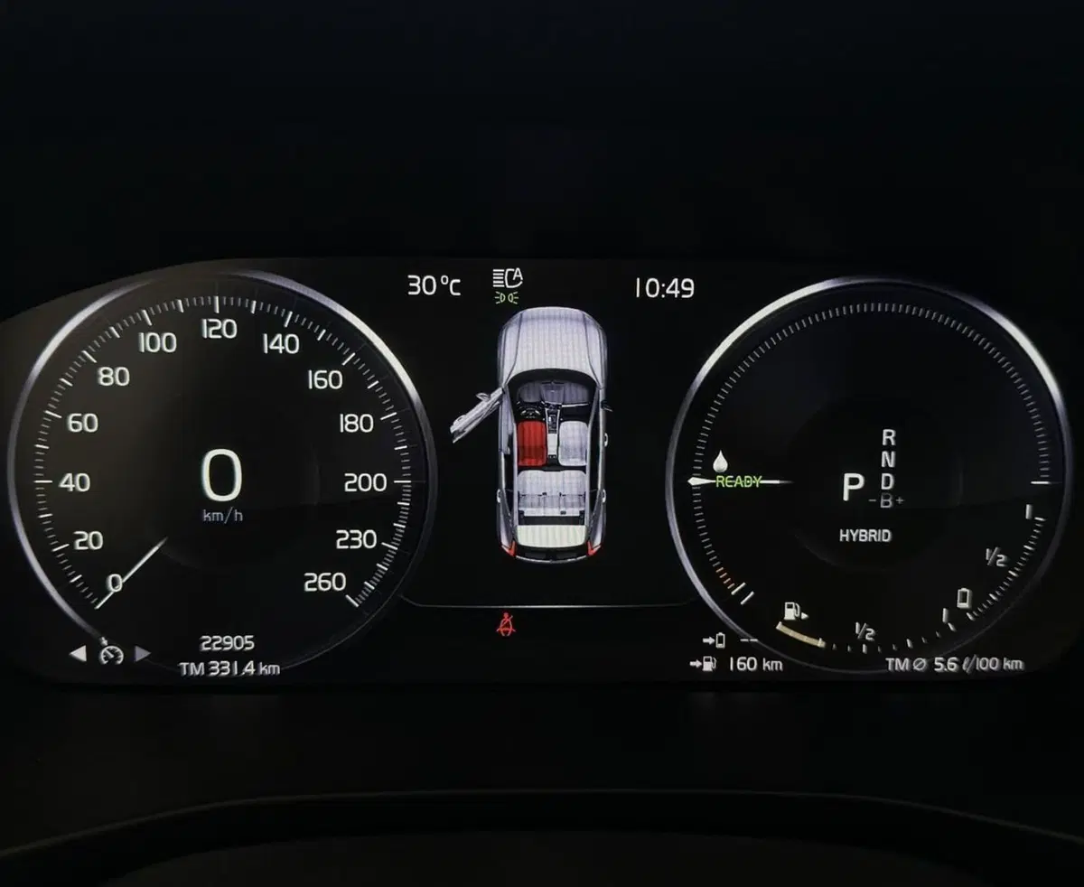 Volvo XC40 usata a Parma (4)