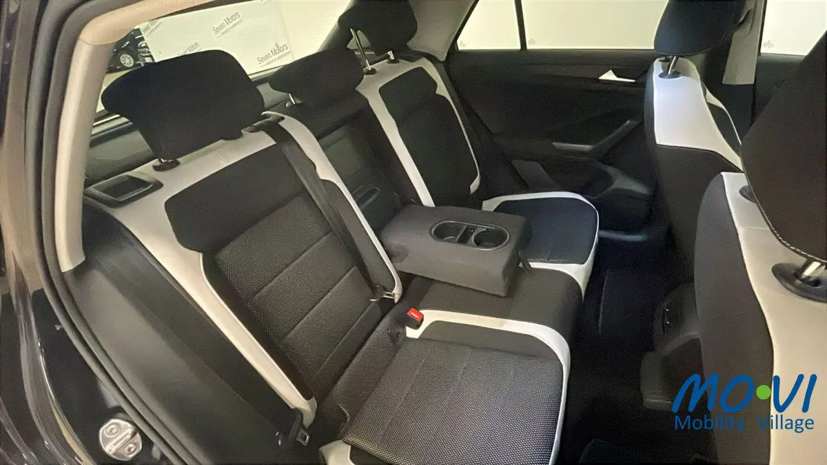Volkswagen T-Roc usata a Torino (10)