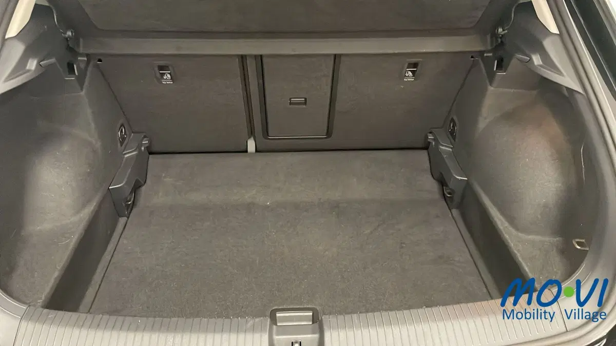 Volkswagen T-Roc usata a Torino (13)