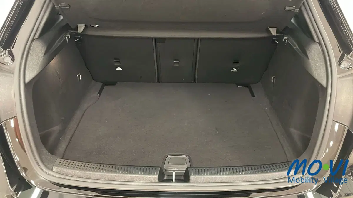 Mercedes-Benz Classe A Sedan usata a Torino (12)