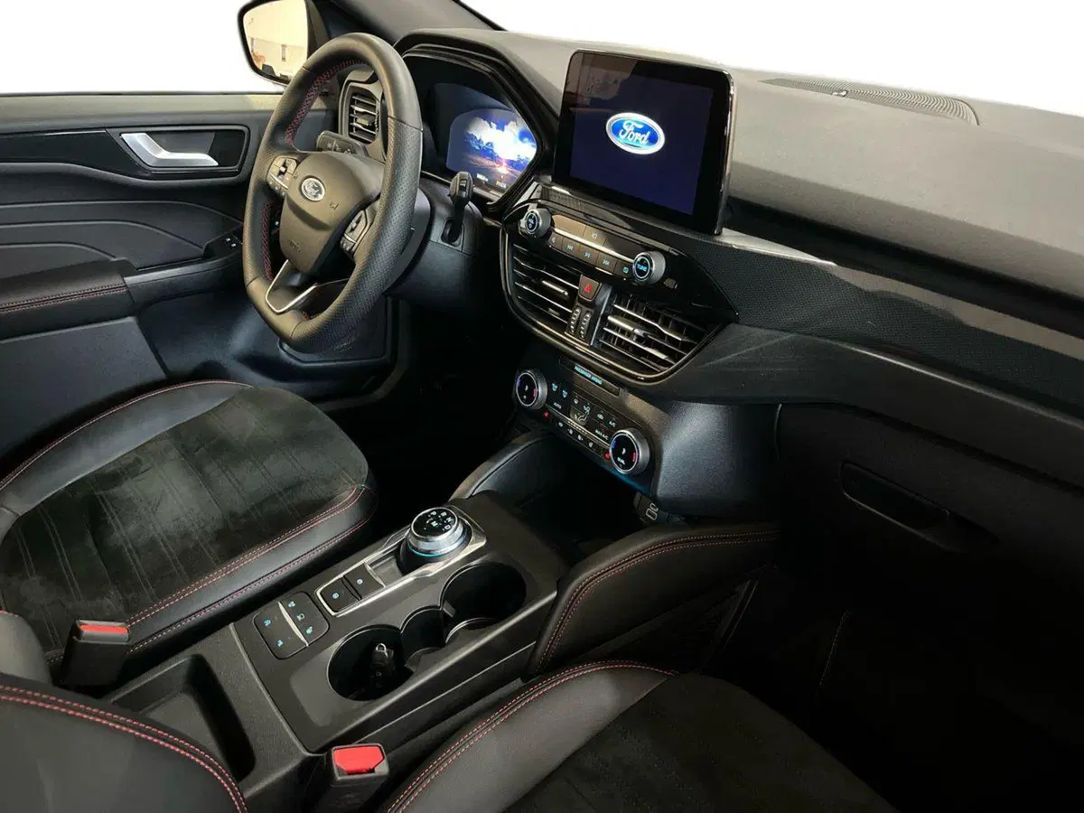 Ford Kuga usata a Lecce (9)