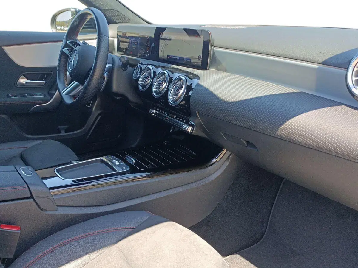 Mercedes-Benz Classe A usata a Lecce (15)