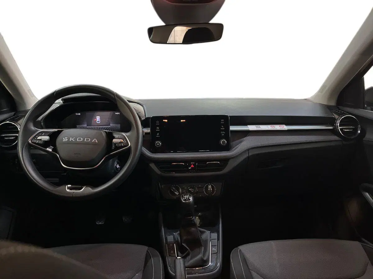 Skoda Fabia usata a Bari (8)
