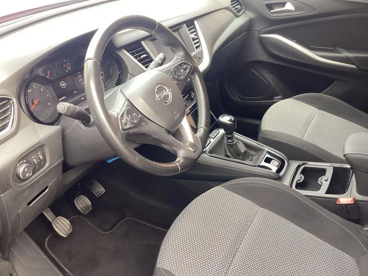 Opel Grandland X usata a Foggia (10)