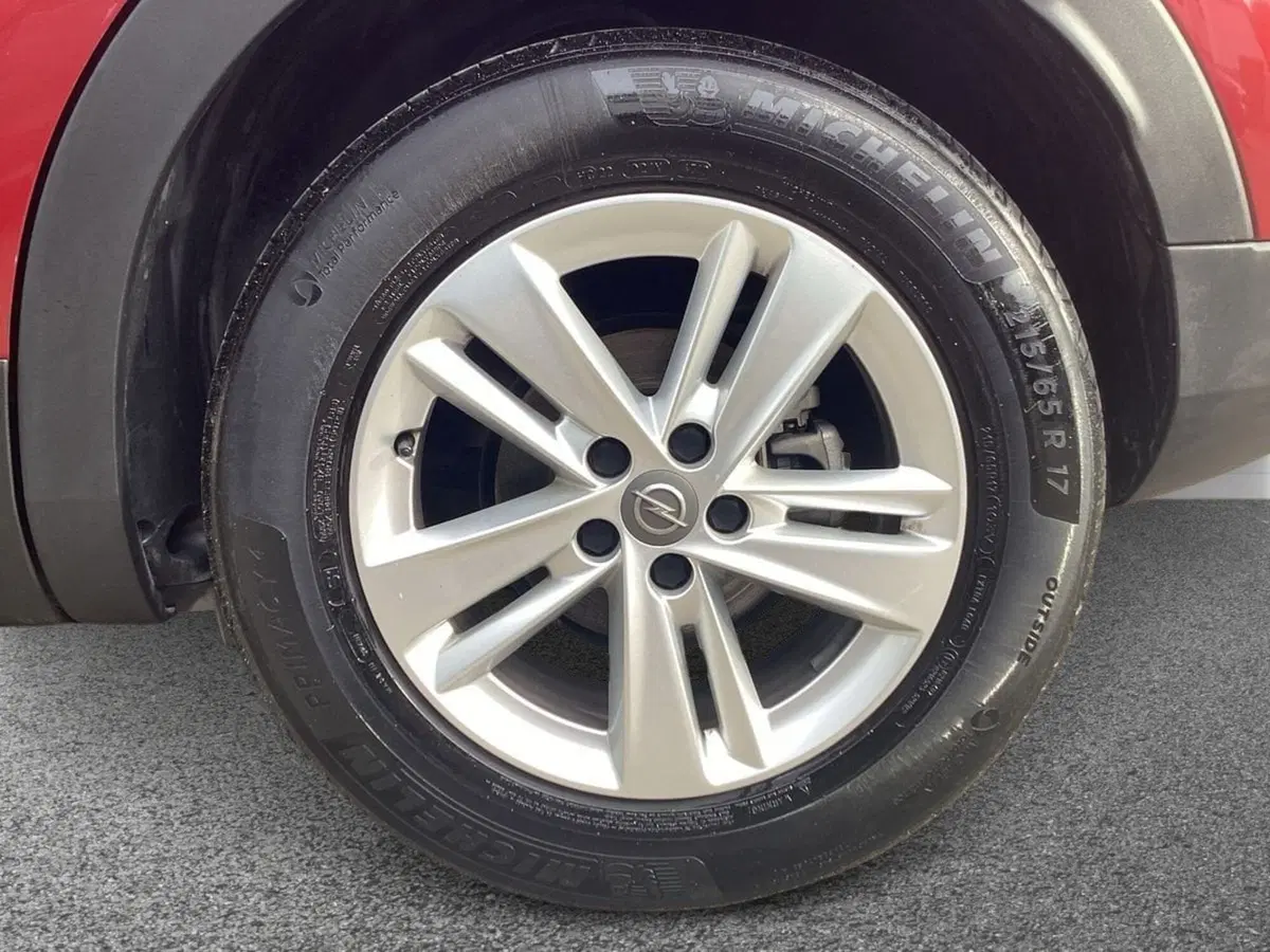 Opel Grandland X usata a Foggia (6)