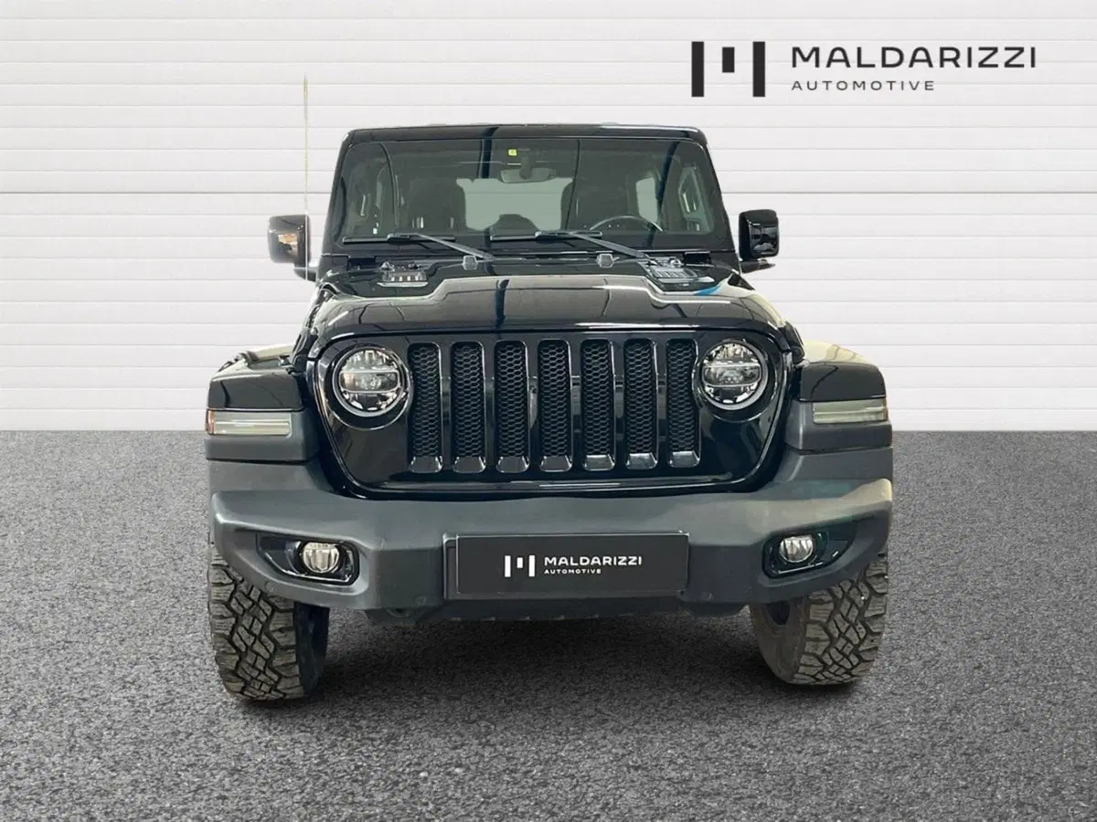 Jeep Wrangler Unlimited usata a Bari (2)