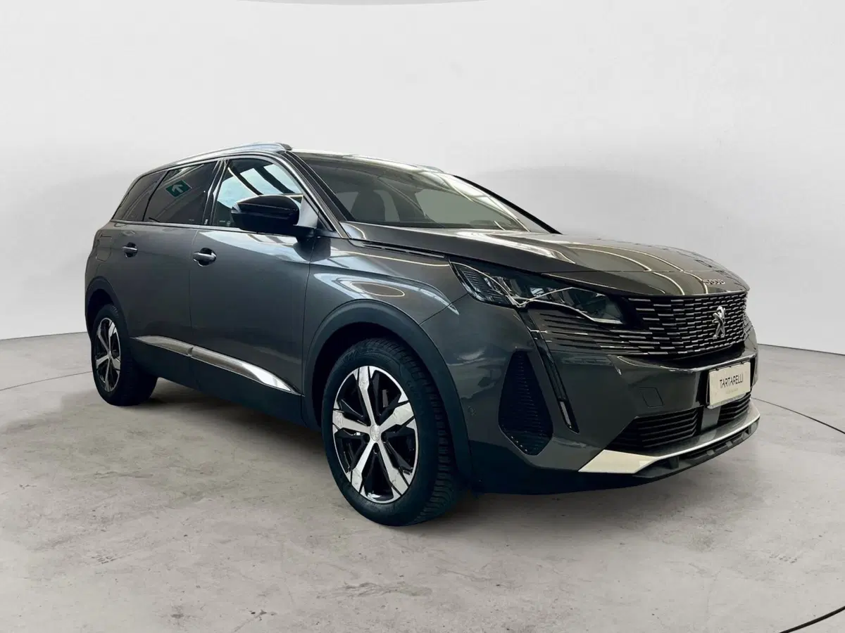 Peugeot 5008 usata a Bari