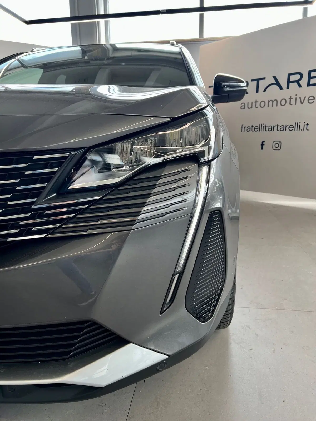 Peugeot 5008 usata a Bari (4)