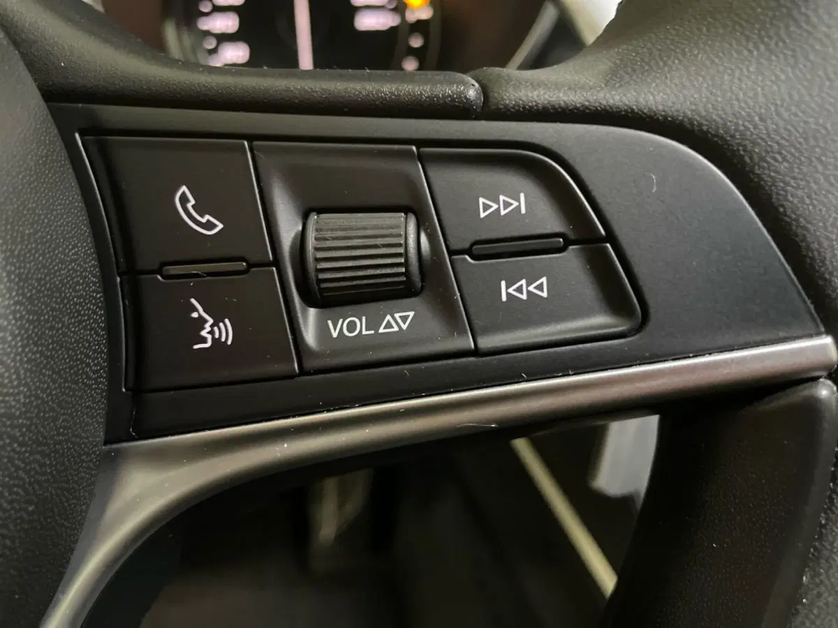 Alfa Romeo Stelvio usata a Macerata (20)