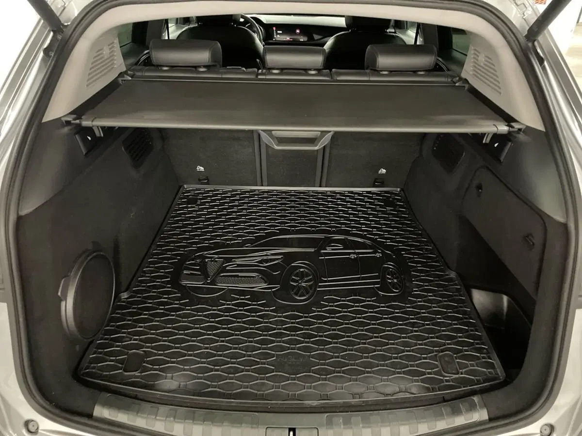 Alfa Romeo Stelvio usata a Macerata (7)