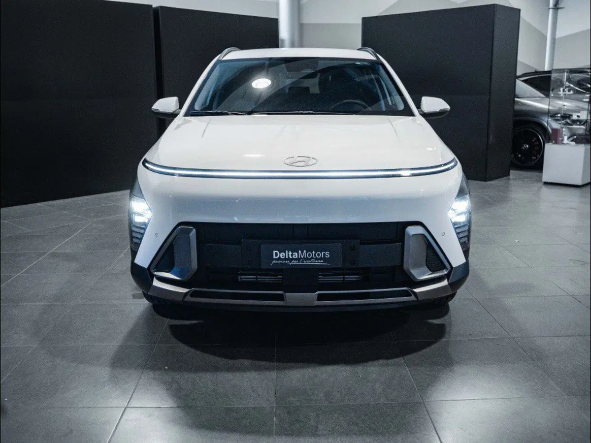 Hyundai Kona nuova a Ancona (2)