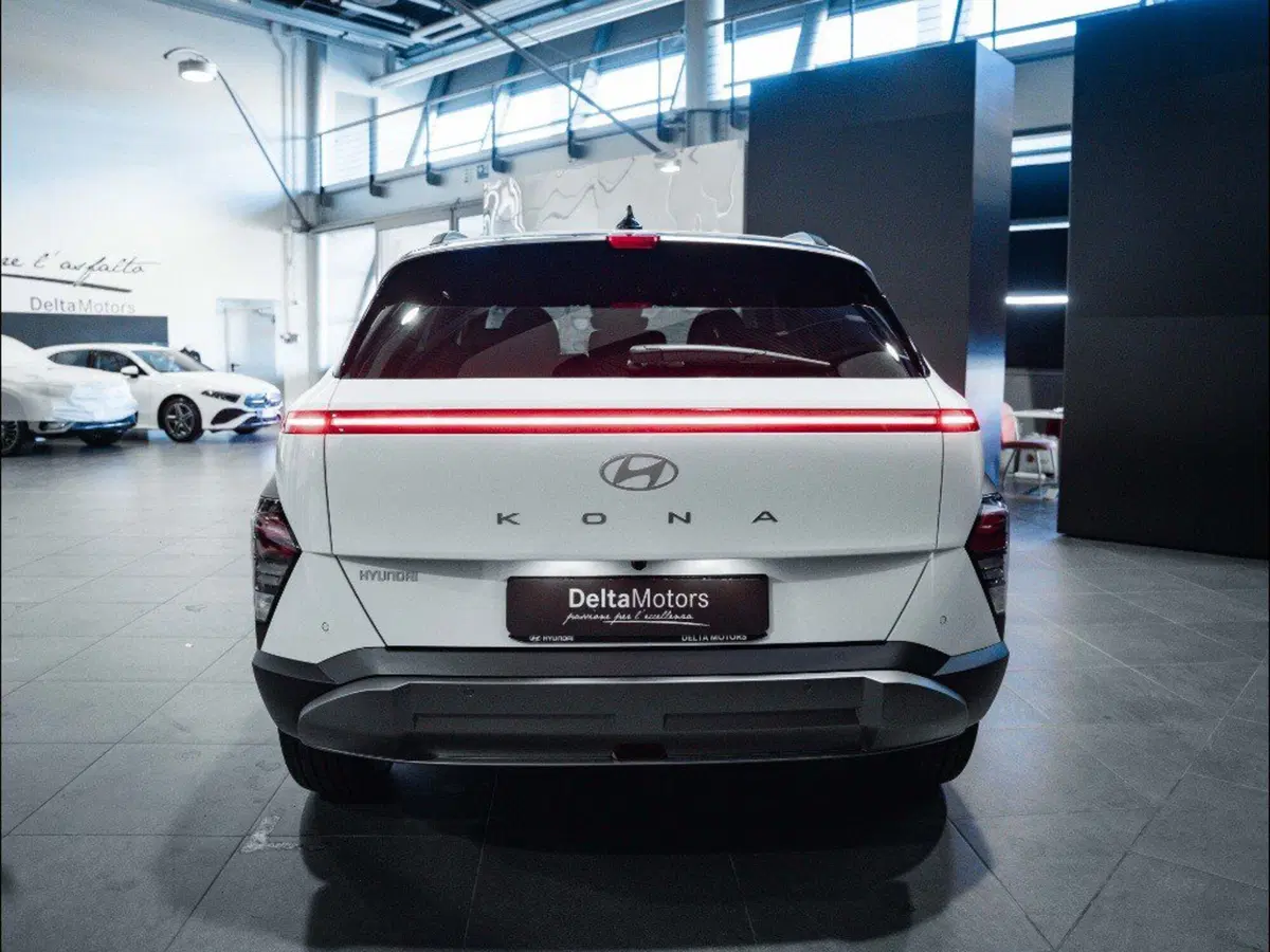 Hyundai Kona nuova a Ancona (7)