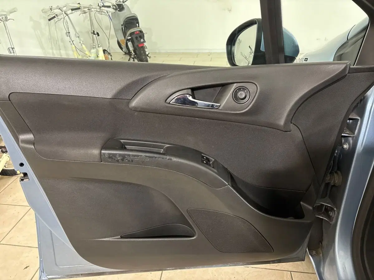 Opel Meriva usata a Torino (12)