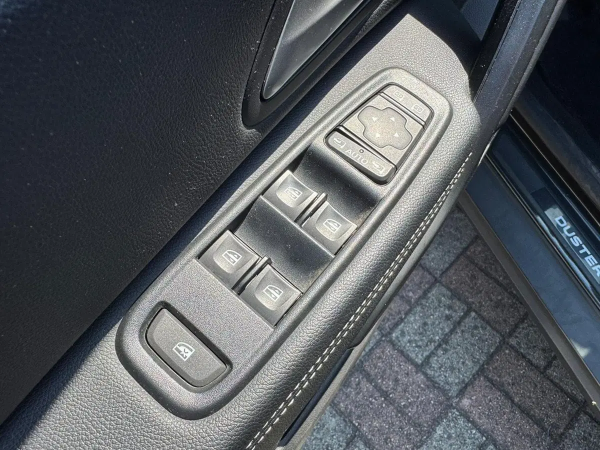 Dacia Duster usata a Pavia (5)