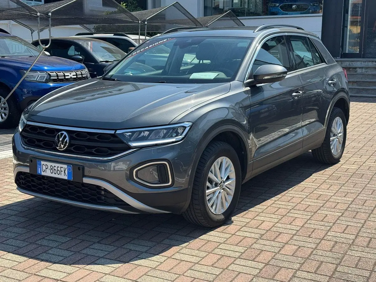 Volkswagen T-Roc usata a Pavia (17)