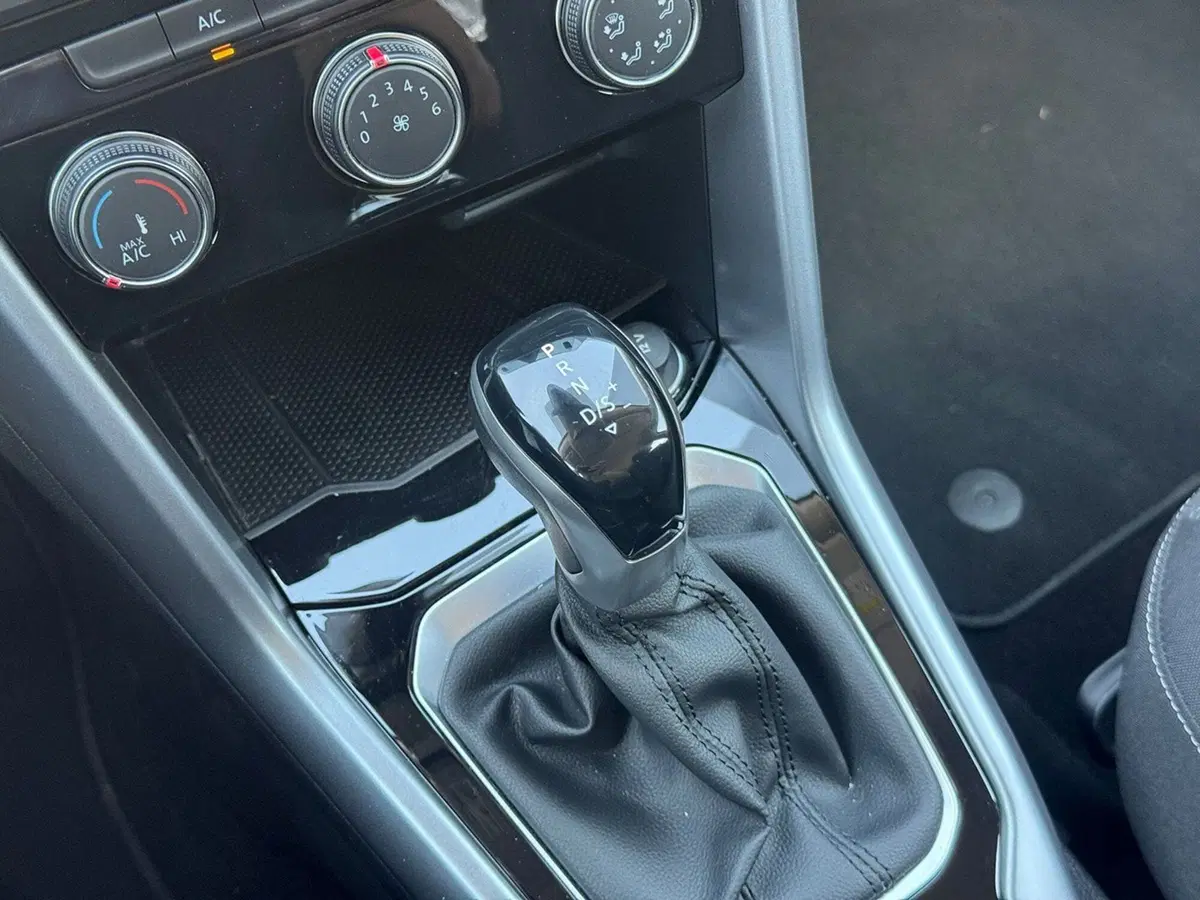 Volkswagen T-Roc usata a Pavia (2)