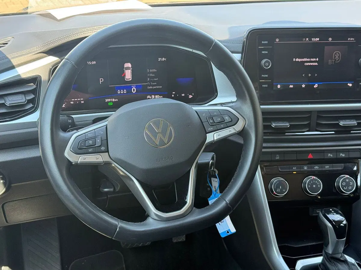Volkswagen T-Roc usata a Pavia (9)